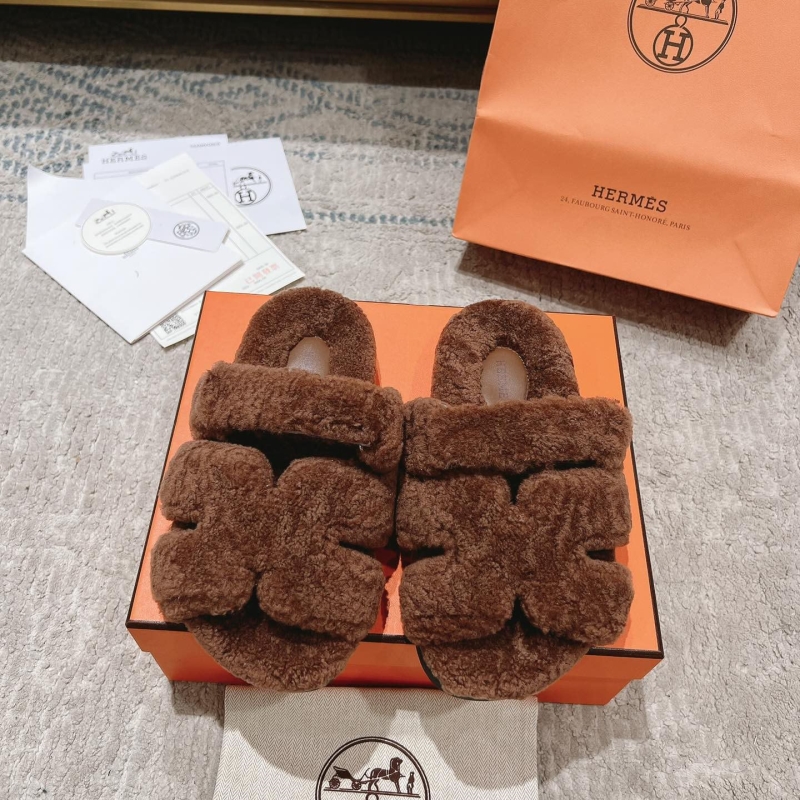 H**mes slippers